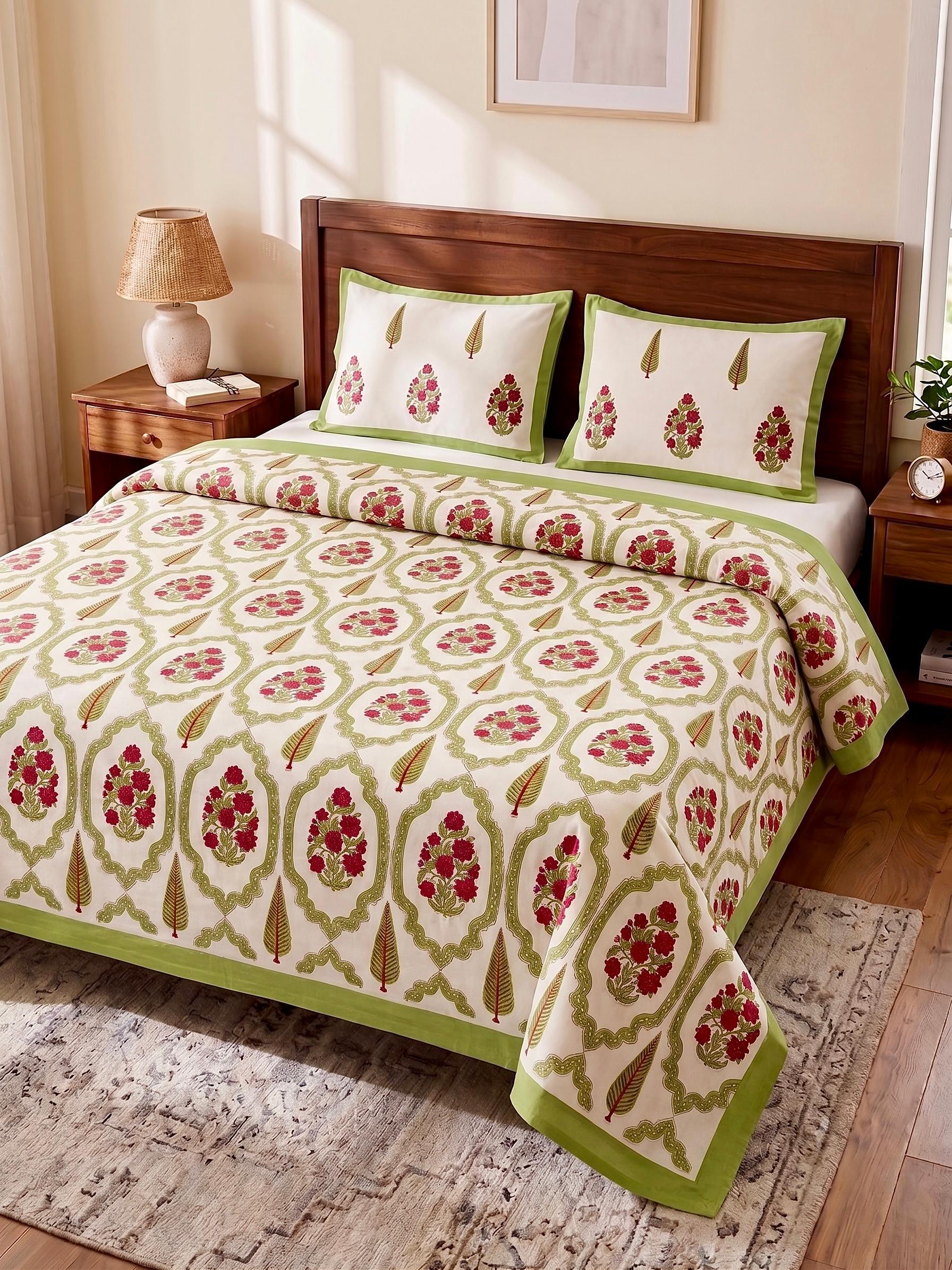 Pure cotton king size double bedsheet with two pillow covers (100x108 inches)