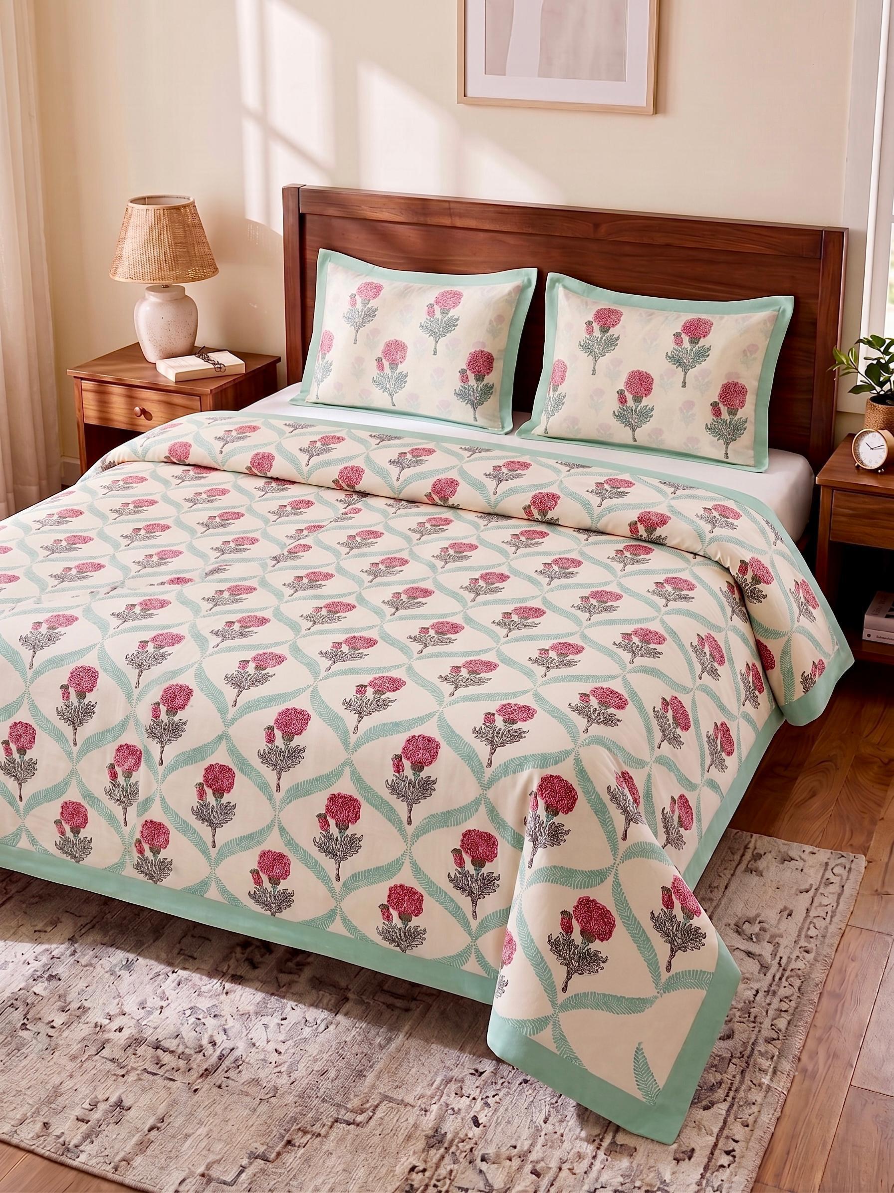 Pure cotton king size double bedsheet with two pillow covers (100x108 inches)