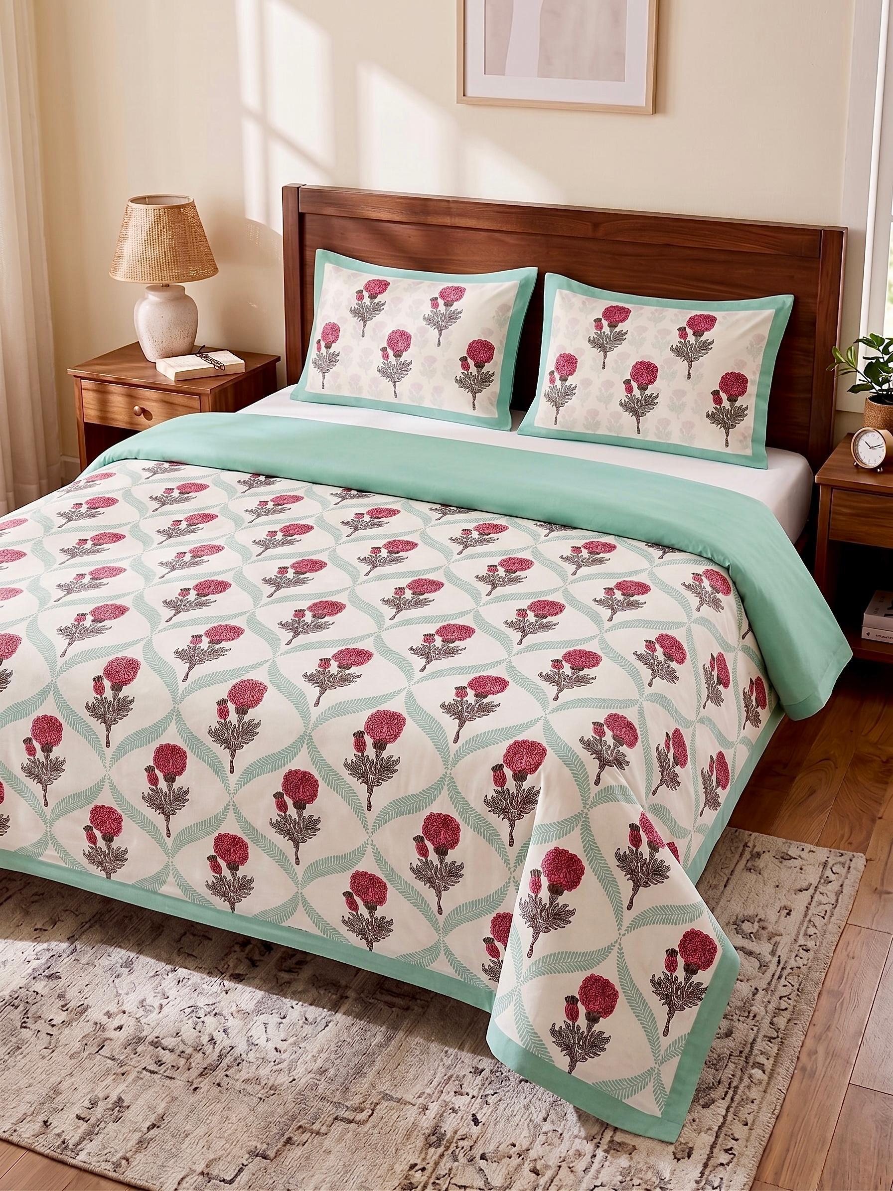 Pure cotton king size double bedsheet with two pillow covers (100x108 inches)