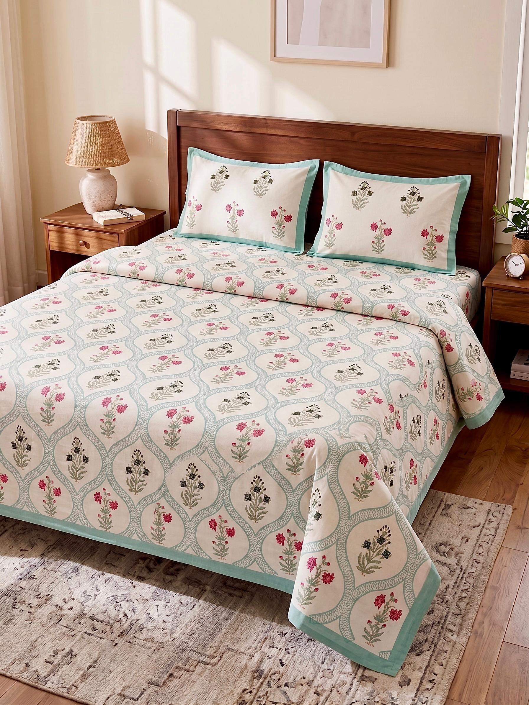 Pure cotton king size double bedsheet with two pillow covers (100x108 inches)