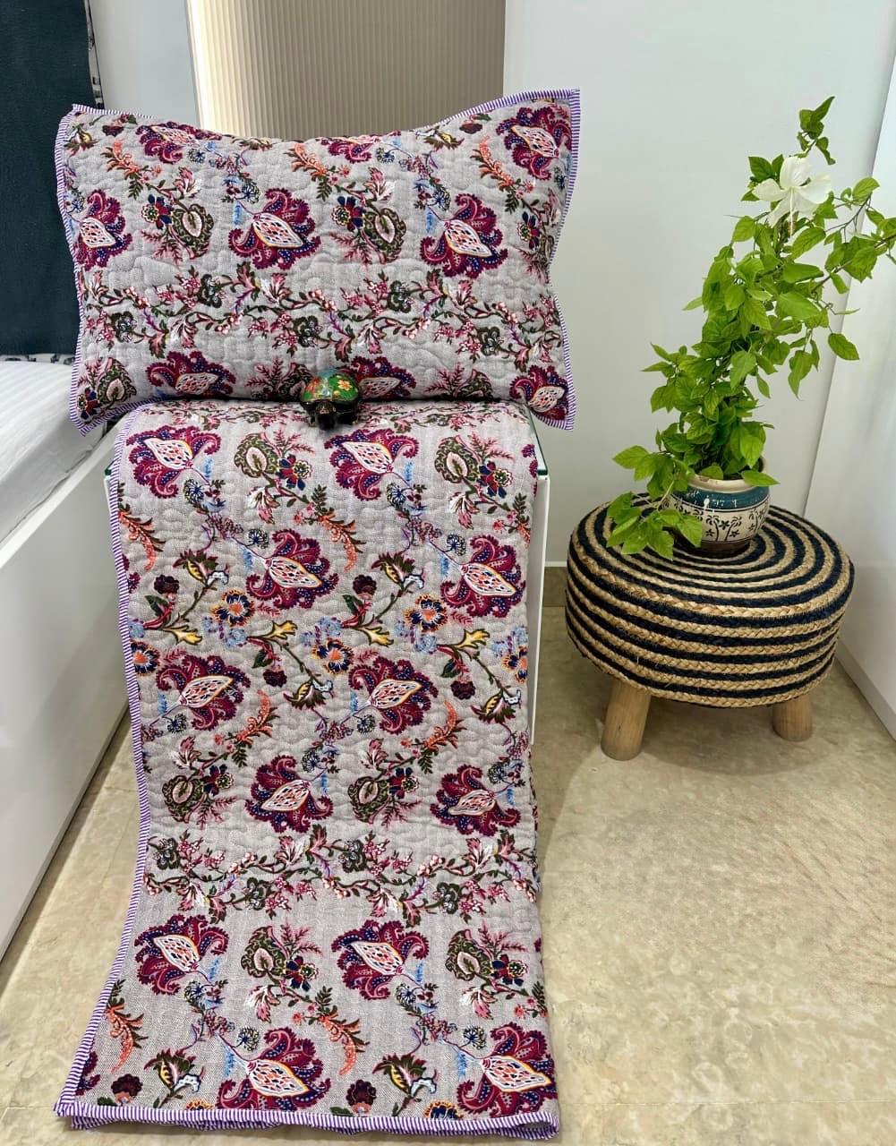 Pure cotton paani jaal quilted reversible double bedcovers with 2 quilted pillow covers (90x108 inches)