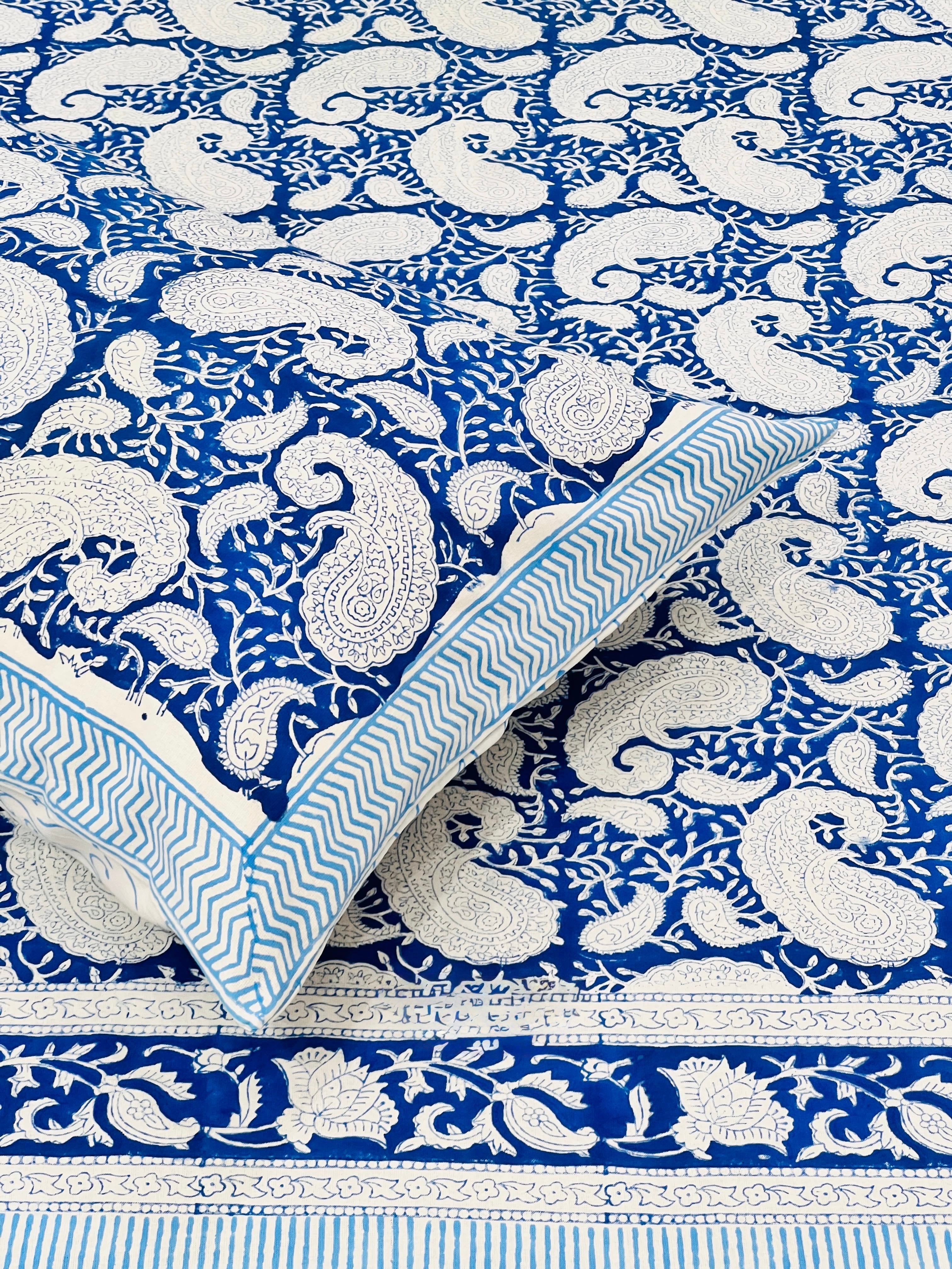 Pure cotton handblock printed king size bedsheet with 2 pillow covers (100x108 inches)