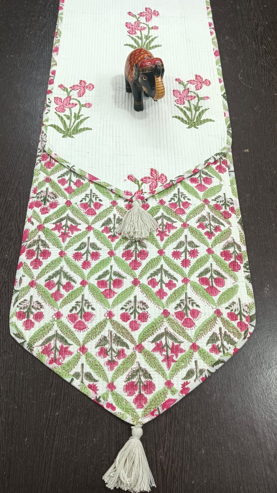 Pure cotton quilted table runners for 4 and 6 seater dining tables (13x72 inches) offer