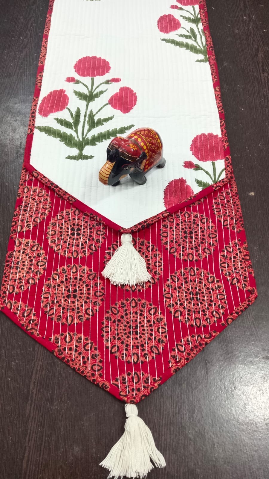 Pure cotton quilted table runners for 4 and 6 seater dining tables (13x72 inches) offer