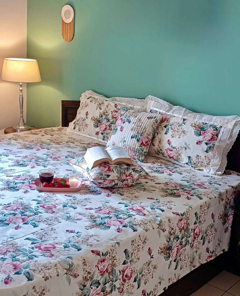 Pure cotton super king size bedsheets with 2 laced pillow covers (108x108 inches/9x9 feet)