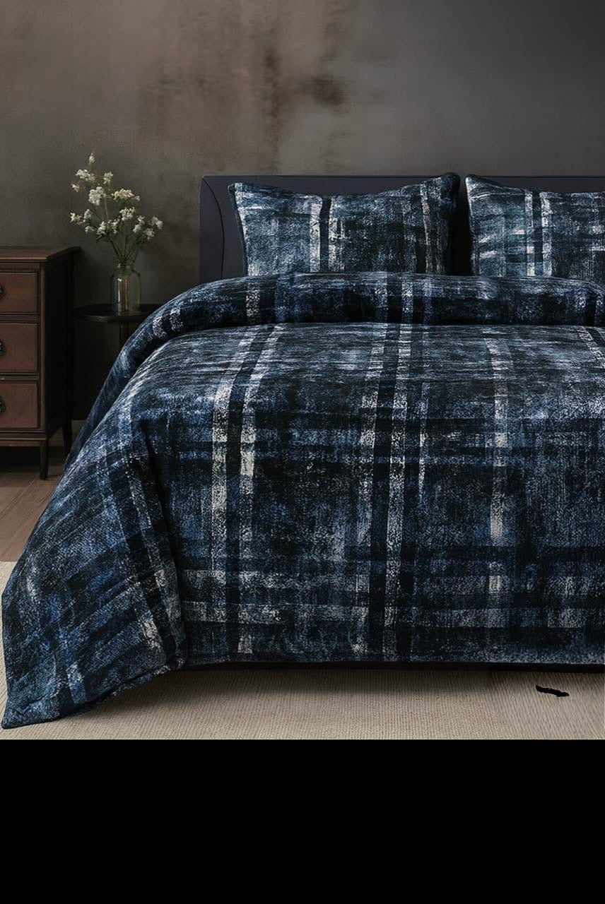 Warm winter super king size bedsheets with 2 pillow covers (108x108 inches)