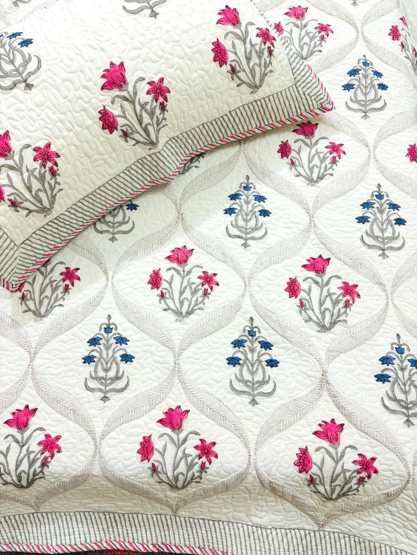Pure mulmul cotton paani jaal quilted bedcovers with 2 quilted pillow covers for king size beds (90x108 inches)