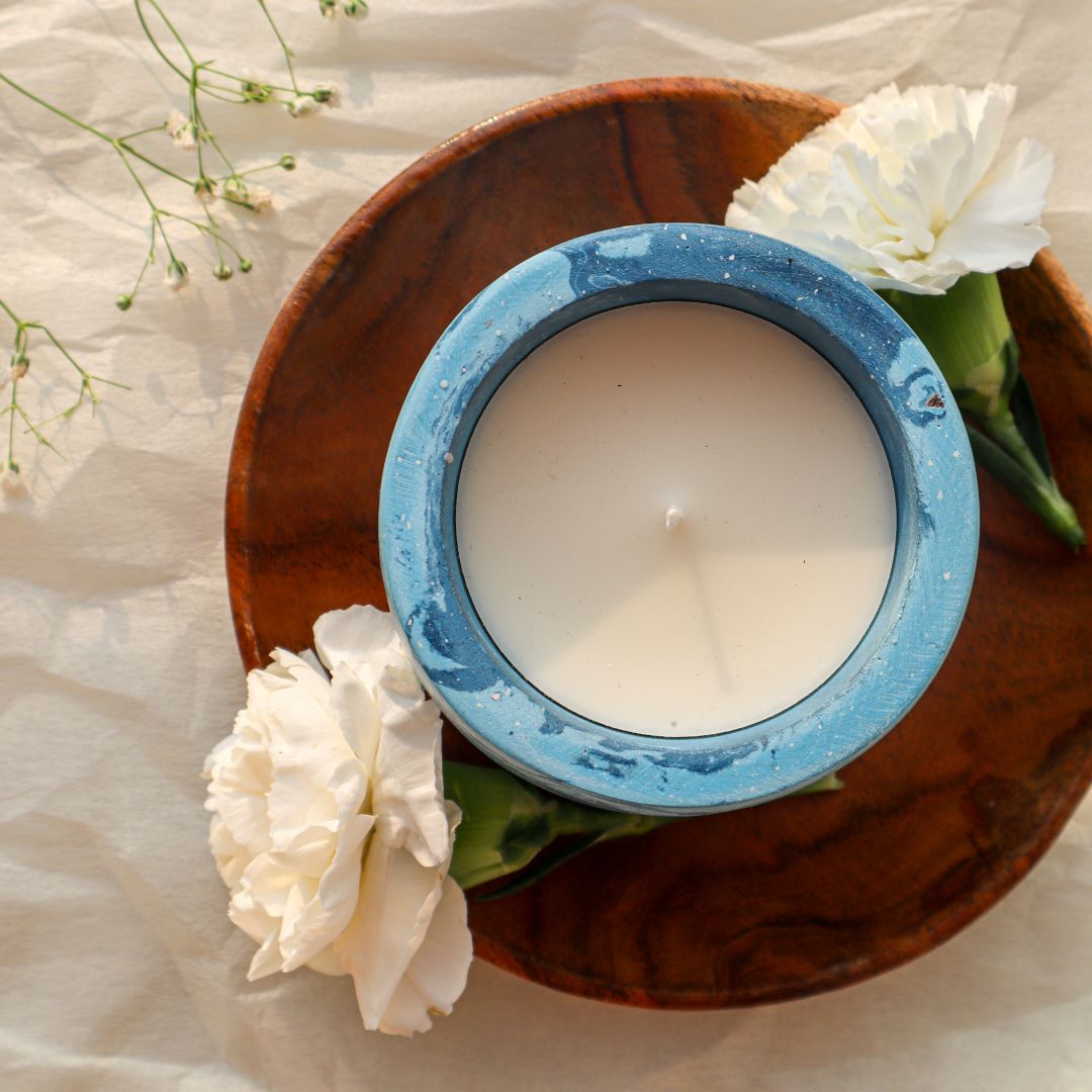 Lubov English Vanilla Scented Candle