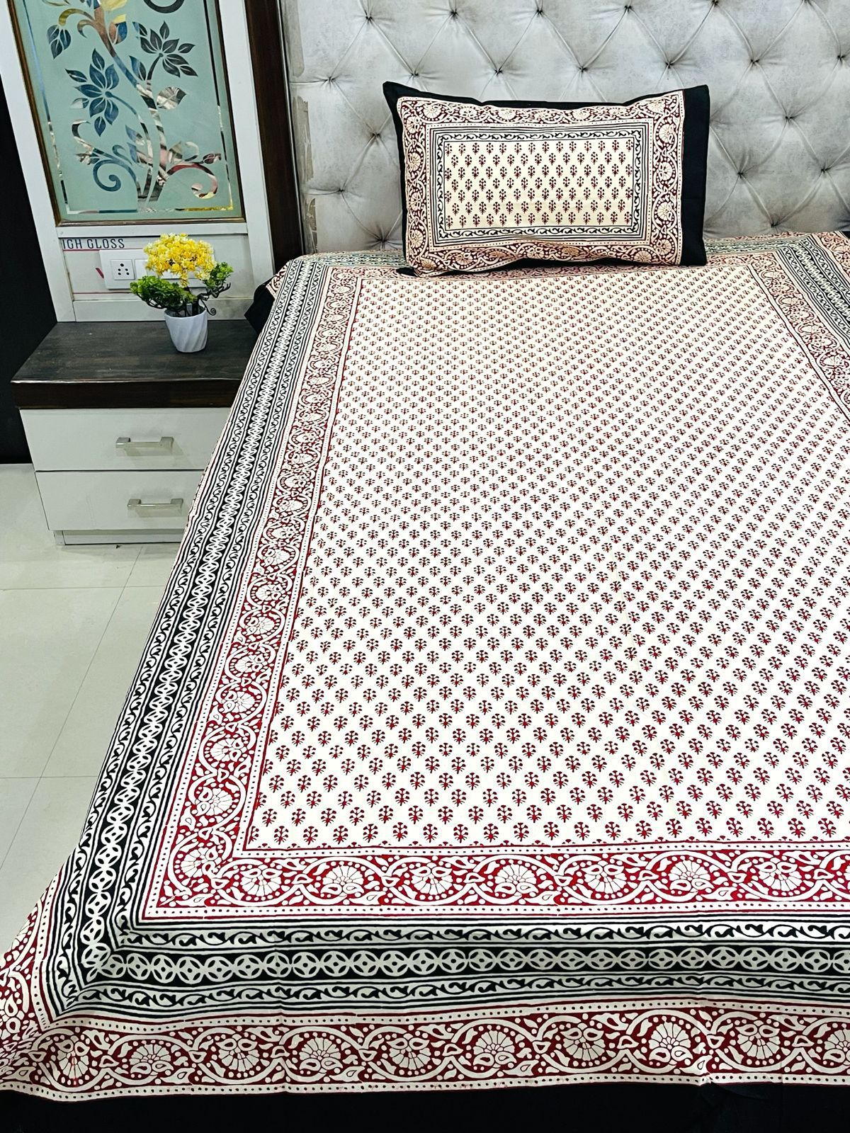 Pure cotton single bedsheet (Size 60x90 inches)