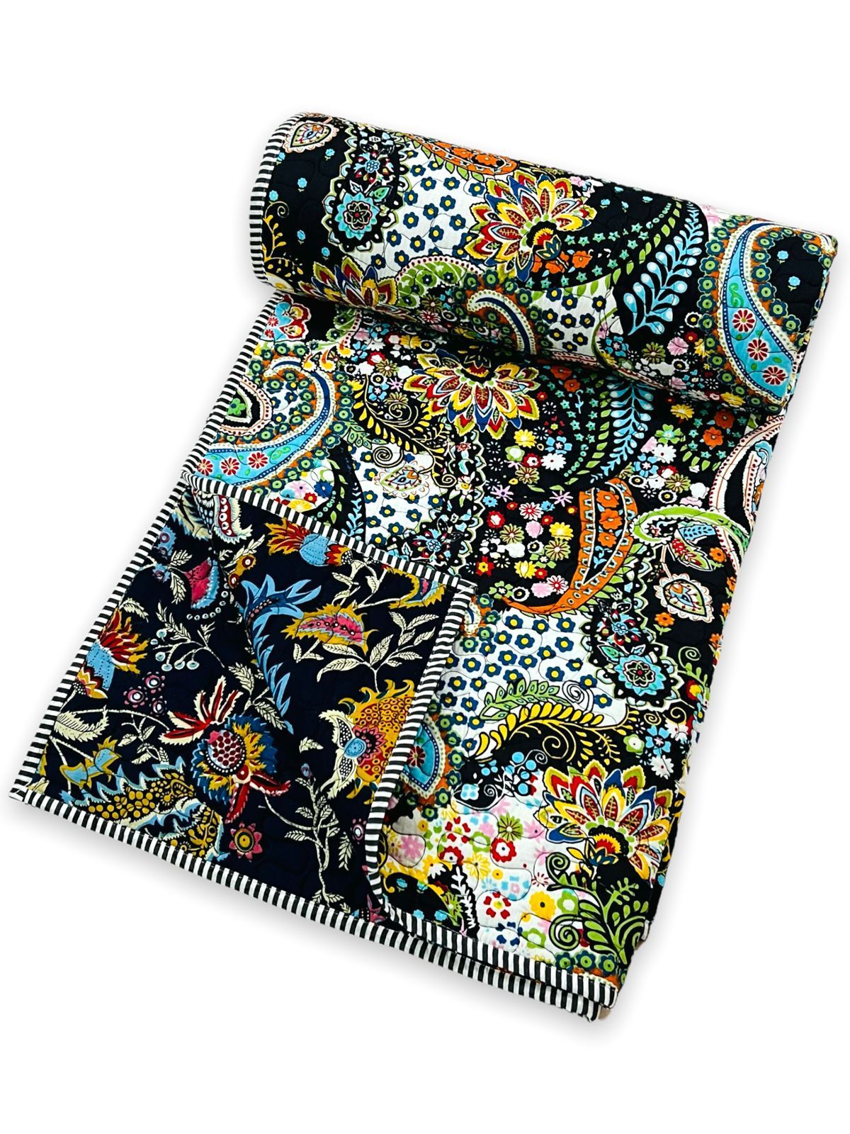 Double bed bedcover of size 90 x 108 inches