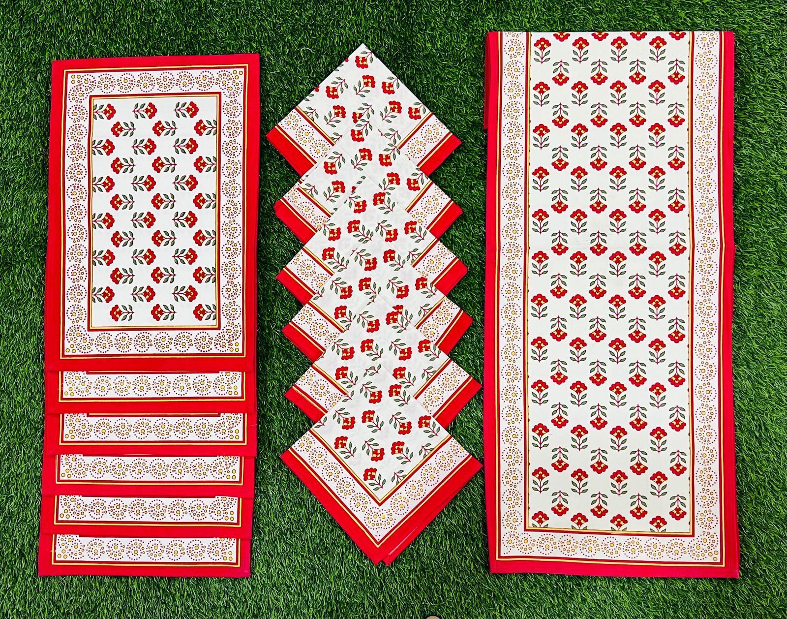 Placemats, runner and napkin combo for 6 seater dining table