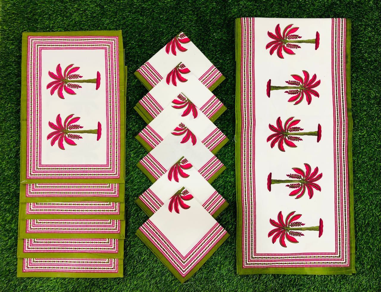 Placemats, runner and napkin combo for 6 seater dining table