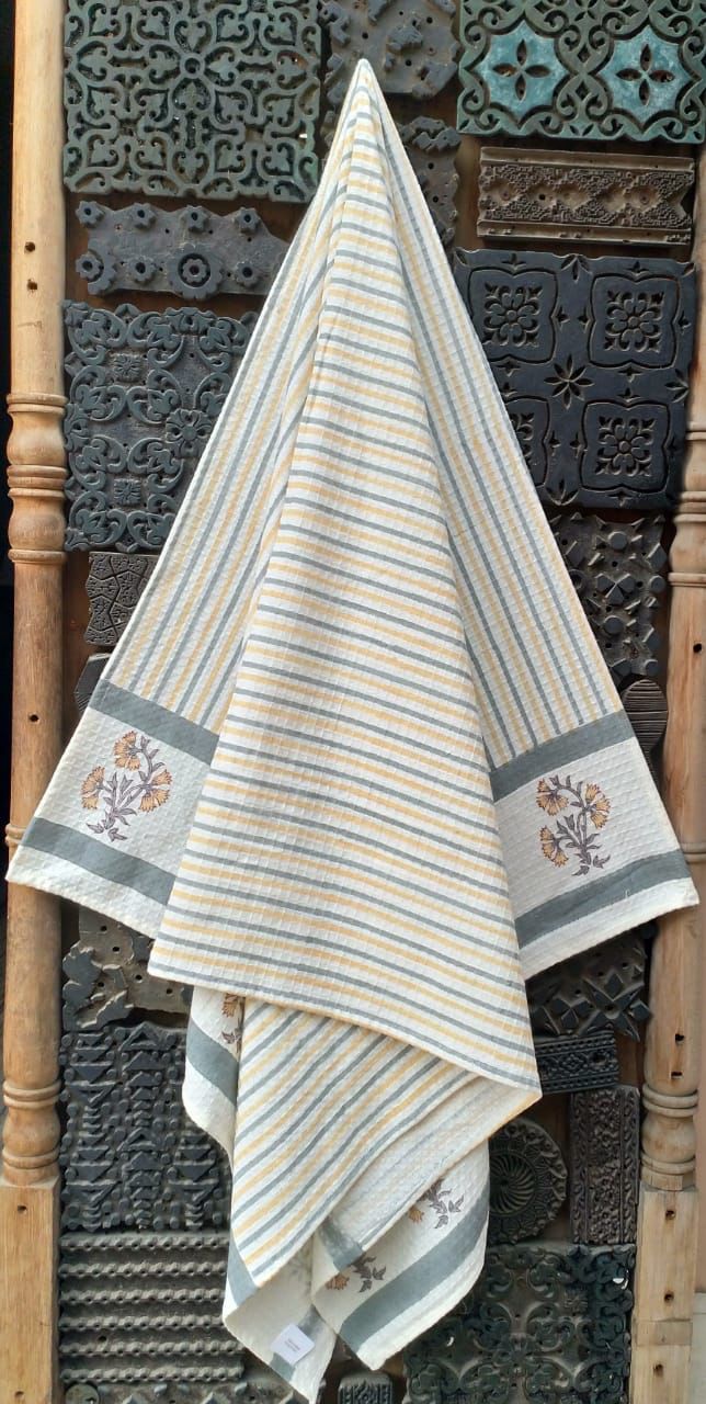 Handblock printed waffled cotton bath towels - Size 30x60 inches