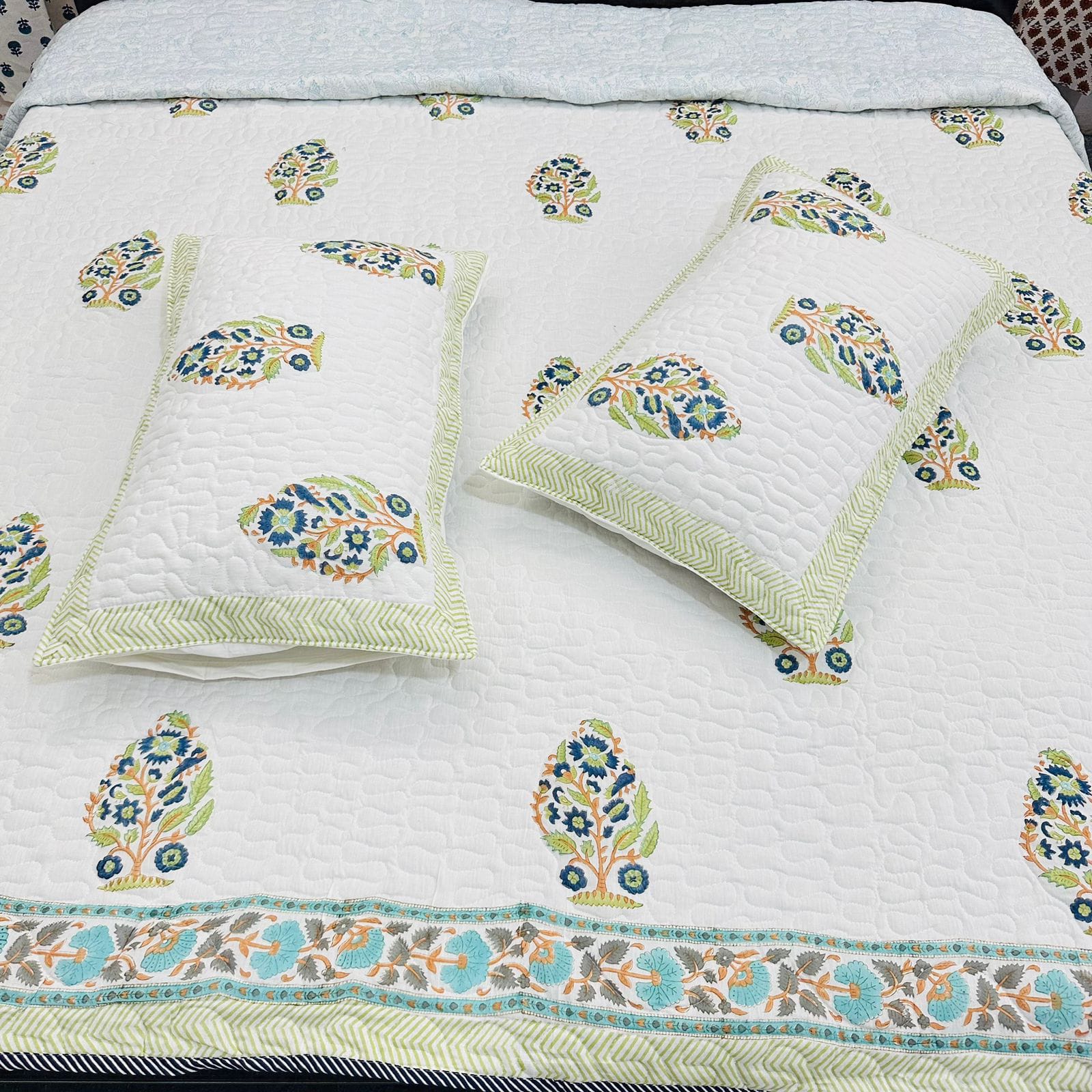 Pure cotton premium quilted double bedcovers with quilted two pillow covers (90x108 inches)